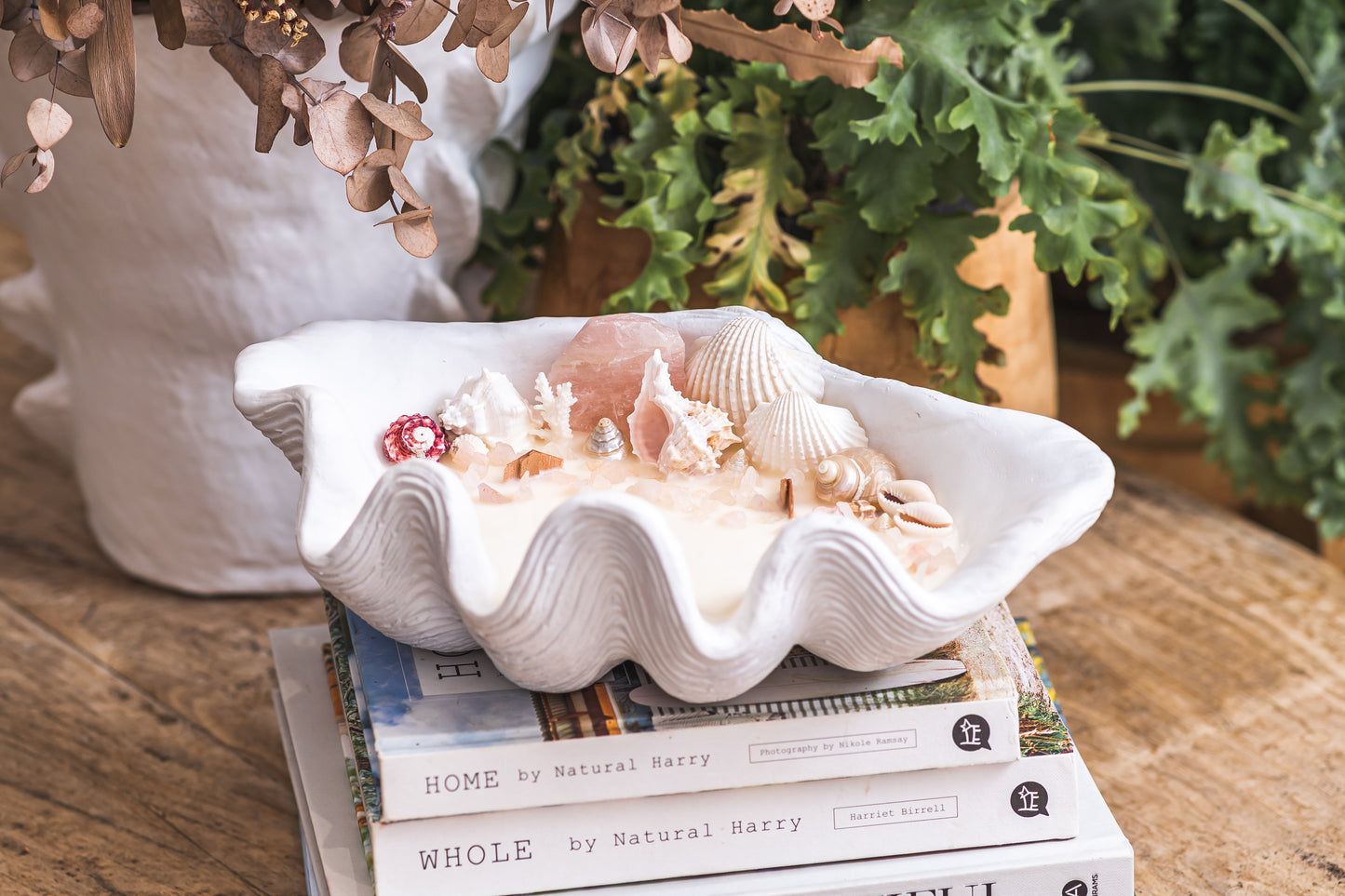 Rose Quartz Clam Shell Candle